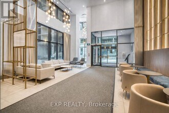 4130 Parkside Village Dr in Mississauga, ON - Building Photo - Building Photo