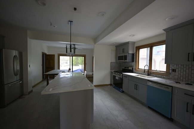 property at 4 Watson Rd