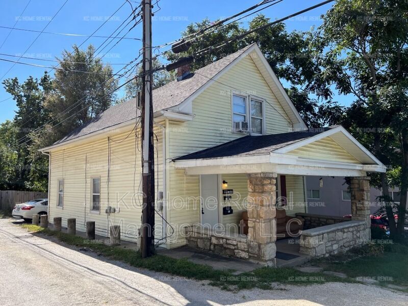1111 W 44th St in Kansas City, MO - Building Photo