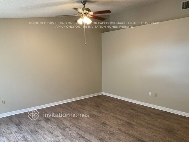 435 Benson St in Valrico, FL - Building Photo - Building Photo