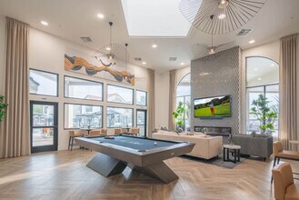 7900 E Princess Dr in Scottsdale, AZ - Foto de edificio - Building Photo