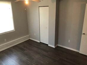 5857 Curry Rd, Unit 3 in Pittsburgh, PA - Building Photo - Building Photo