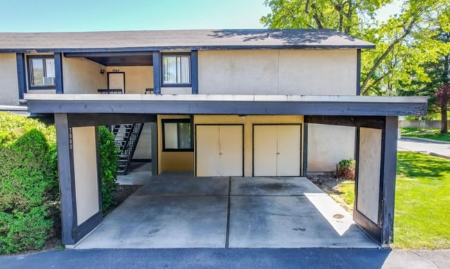 7060 W Colehaven Ln in Boise, ID - Building Photo - Building Photo