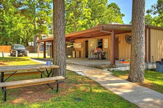 8977 Gladewood in Willis, TX - Building Photo - Building Photo