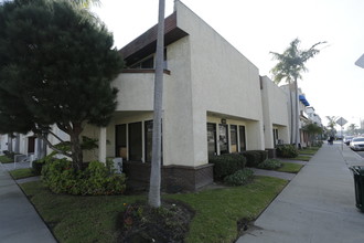 1600-1604 Cabrillo Ave SE in Torrance, CA - Building Photo - Building Photo