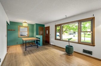 6121 Trinity Dr NE in Fridley, MN - Building Photo - Building Photo
