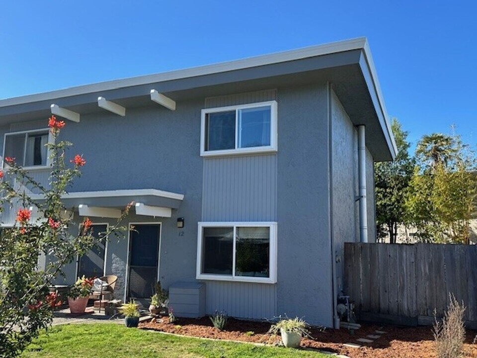 721 Rosedale Ave in Capitola, CA - Building Photo