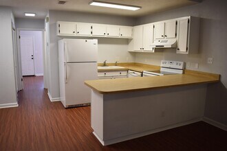 1169 Ocala Rd in Tallahassee, FL - Building Photo - Building Photo