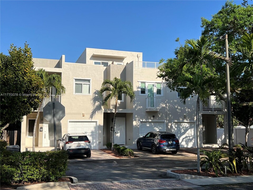1115 N 17th Ave in Hollywood, FL - Building Photo