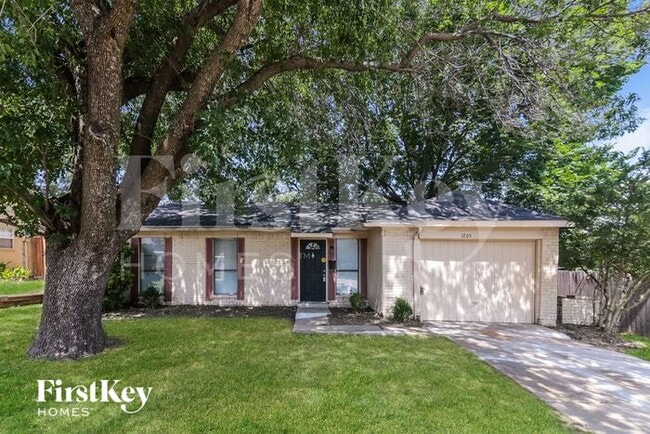 property at 1205 Colony Dr