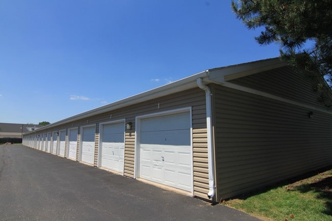 Wind Meadows in Fond du Lac, WI - Foto de edificio - Building Photo