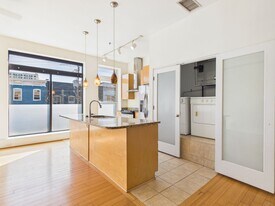 1707 E Main St in Richmond, VA - Building Photo