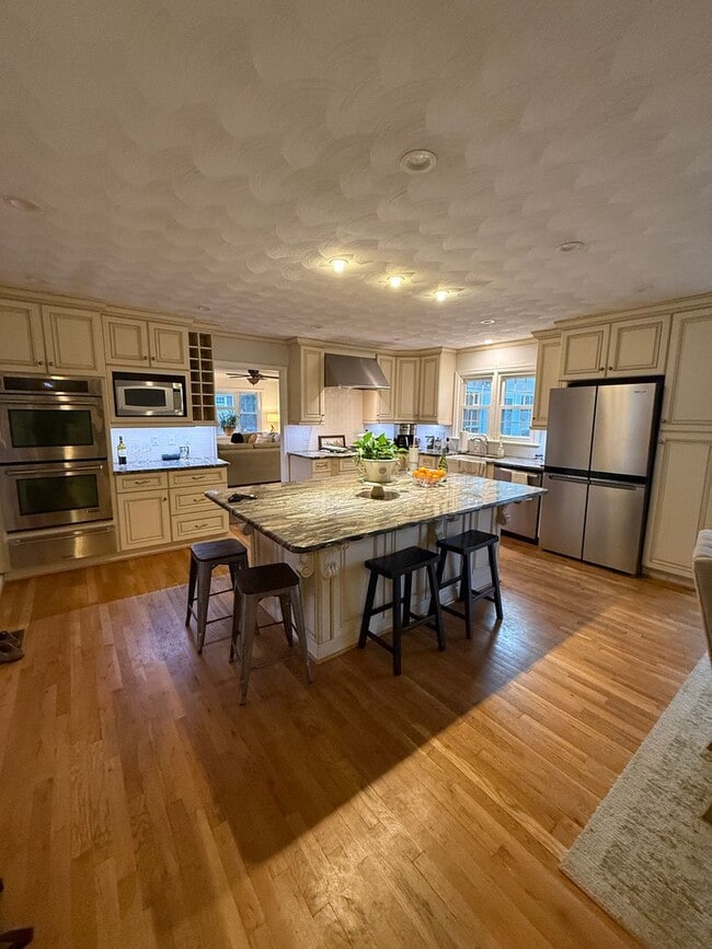 1437 Ashley Dr in Virginia Beach, VA - Building Photo - Building Photo