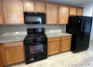 215 Paint Creek Ln in Georgetown, TX - Building Photo - Building Photo