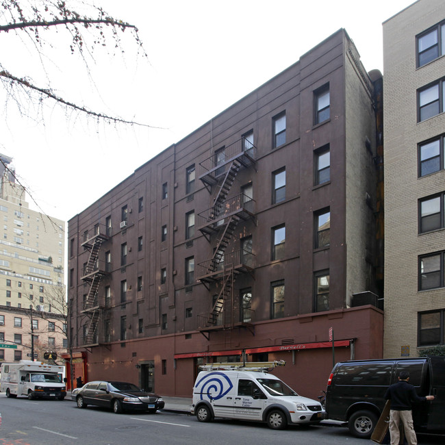 963 1st Ave in New York, NY - Building Photo - Building Photo