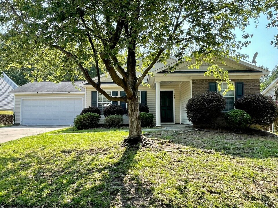 229 Star Hill Ln in Lexington, SC - Building Photo