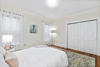 7 Washburn Terrace in Brookline, MA - Building Photo - Building Photo