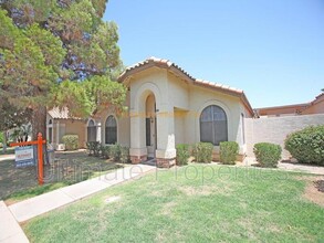 273 N Concord St in Gilbert, AZ - Foto de edificio - Building Photo