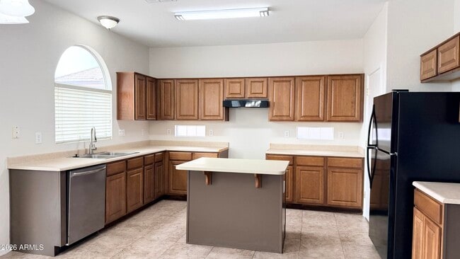 17364 N Marina Ave in Maricopa, AZ - Building Photo - Building Photo