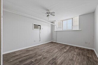 761 Avenue A in Bayonne, NJ - Foto de edificio - Building Photo