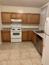 5921 Douglas St in Pittsburgh, PA - Foto de edificio - Building Photo