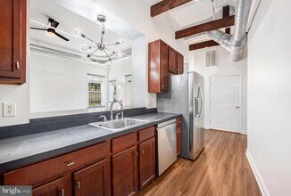 541 Washington Ave in Phoenixville, PA - Building Photo - Building Photo