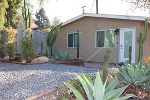1637 Grove Rd, Unit 902-6 in El Cajon, CA - Building Photo