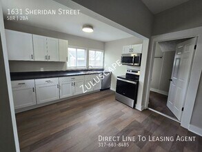 1631 Sheridan St in Anderson, IN - Foto de edificio - Building Photo