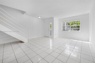 10300 SW 147th Ct Cir in Miami, FL - Building Photo - Building Photo