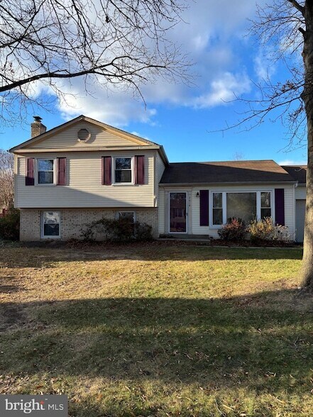 2614 Armada St, Unit 709 in Herndon, VA - Building Photo