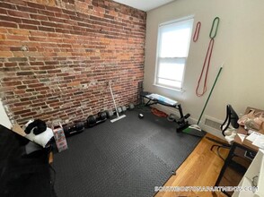 218 W 8th St in Boston, MA - Building Photo - Building Photo