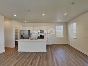 10072 Potomac St in Commerce City, CO - Building Photo - Building Photo