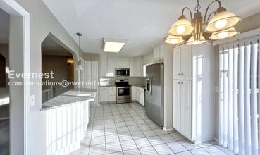 7936 N Forest Ave in Kansas City, MO - Building Photo - Building Photo