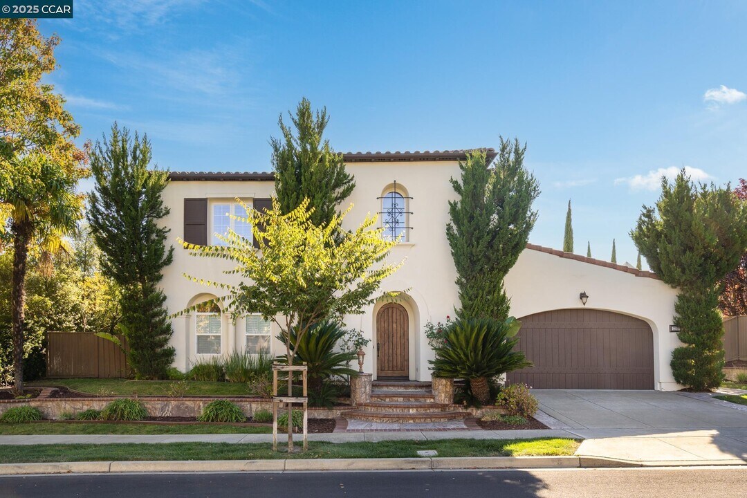 2240 Britannia Dr in San Ramon, CA - Building Photo