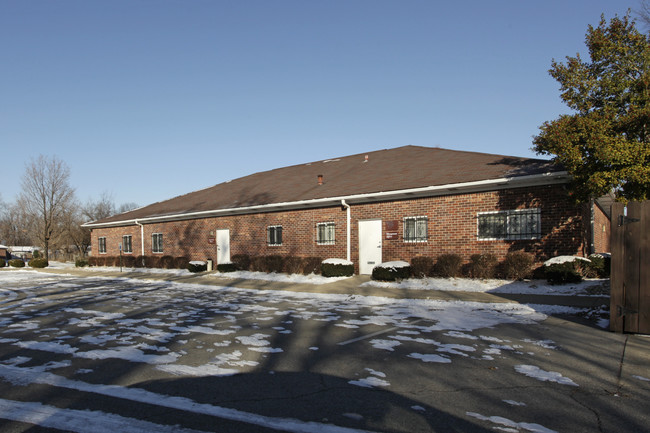 Portland Plaza in Louisville, KY - Building Photo - Building Photo