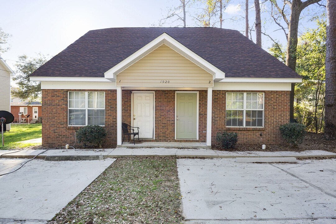 1920 Trimble Rd in Tallahassee, FL - Building Photo