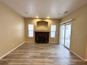 4596 Red Sage Ct in Millcreek, UT - Foto de edificio - Building Photo