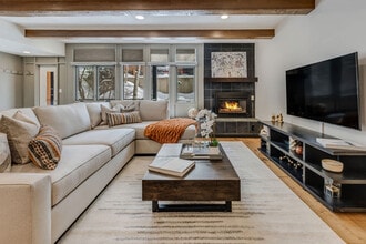 800 S Mill St in Aspen, CO - Building Photo - Building Photo