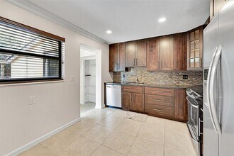 2200 NE 54th St in Fort Lauderdale, FL - Building Photo - Building Photo