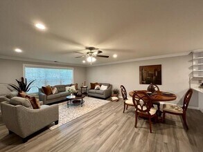 5 Village Green Dr in Port Jefferson Station, NY - Building Photo - Building Photo