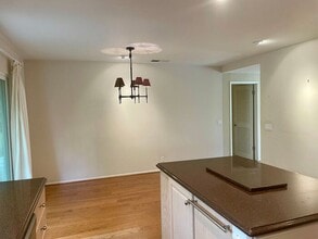 5423 Dariesa St in Carpinteria, CA - Building Photo - Building Photo