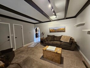4073 Spruce Way, Unit 24 in Vail, CO - Foto de edificio - Building Photo
