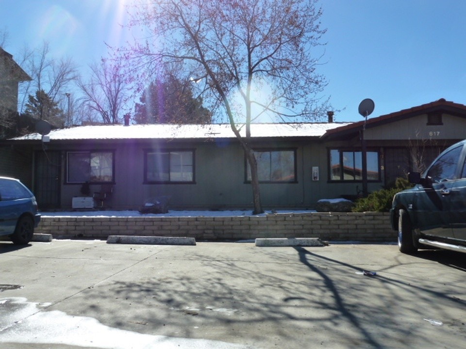 623-629 Dameron Dr in Prescott, AZ - Foto de edificio