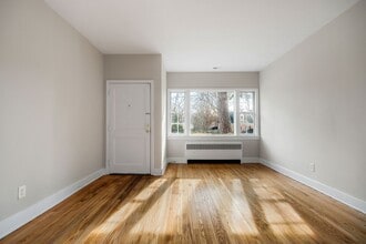 2506 Kenmore Rd in Richmond, VA - Foto de edificio - Building Photo