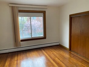 99 Caya Ave in West Hartford, CT - Building Photo - Building Photo