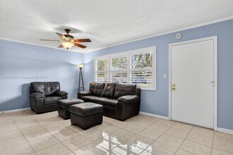 2405 Antigua Cir in Coconut Creek, FL - Building Photo - Building Photo