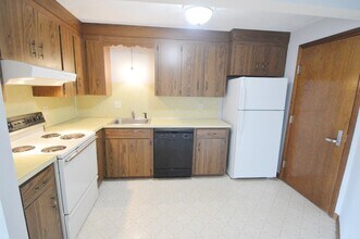 15 Mayo Dr in Holden, MA - Building Photo - Building Photo