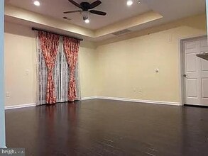 1047 Halifax Pl in Trenton, NJ - Building Photo - Building Photo