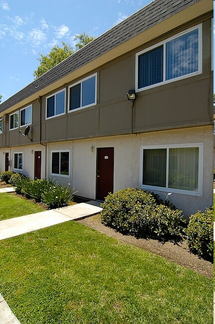Rancho Cordova Apartments in Rancho Cordova, CA - Building Photo - Building Photo