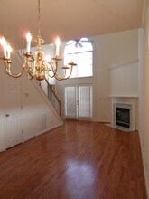 5320 Goldenglow Way in Raleigh, NC - Foto de edificio - Building Photo